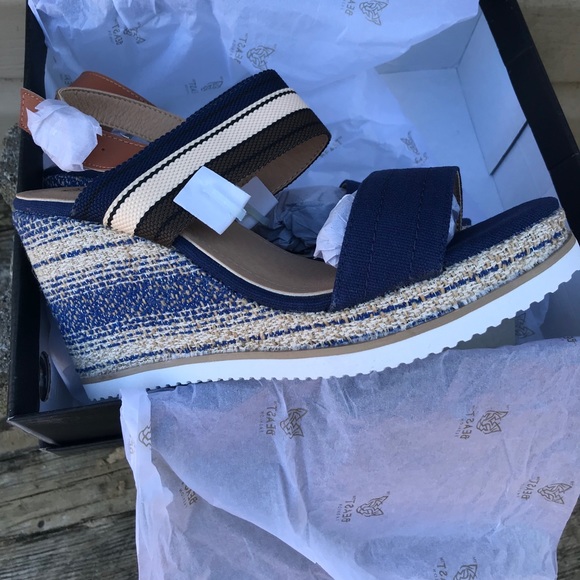 🌚Wedges🌚 - Picture 3 of 4